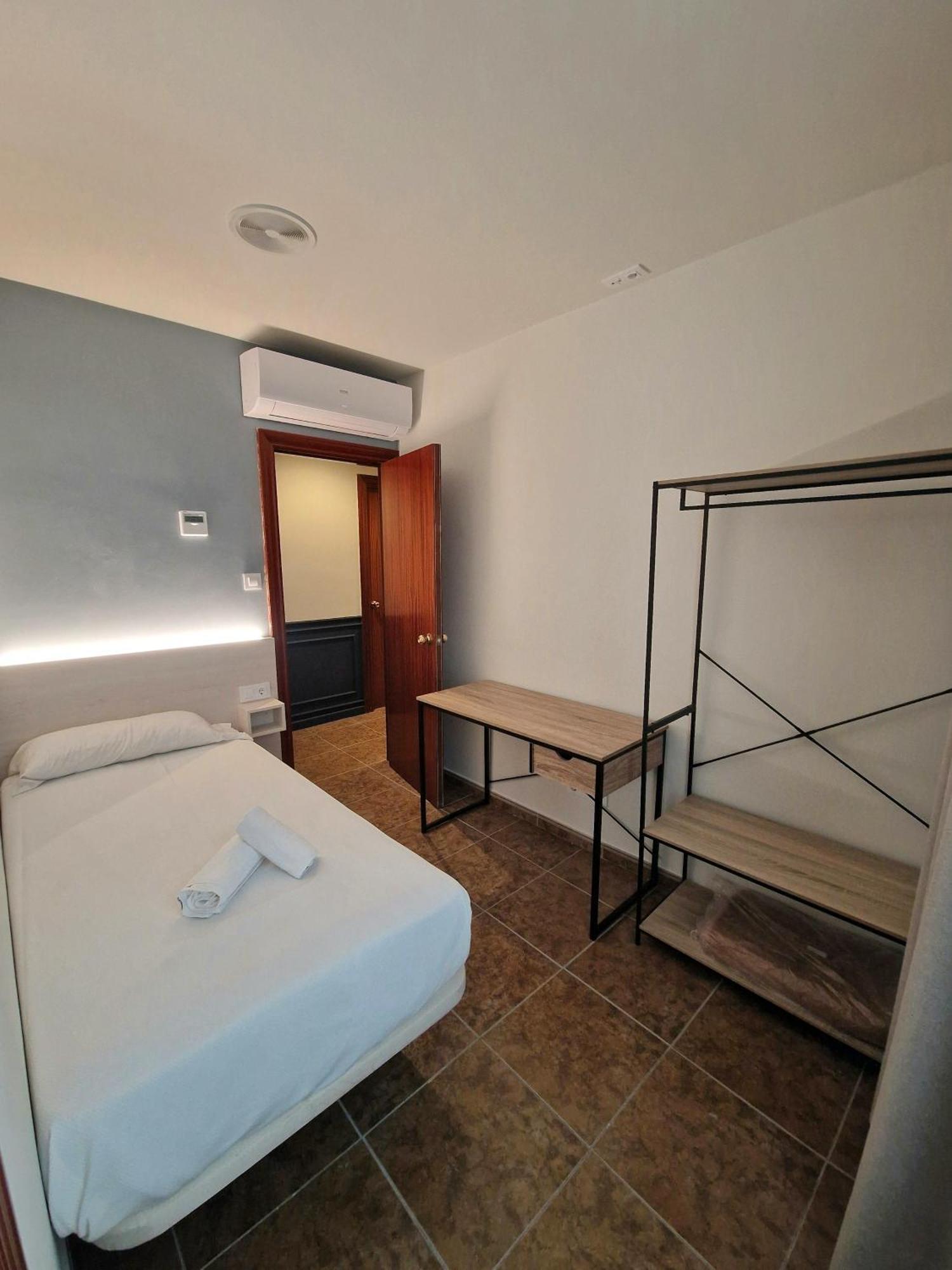 Hostal Rugaca Huesca Kültér fotó