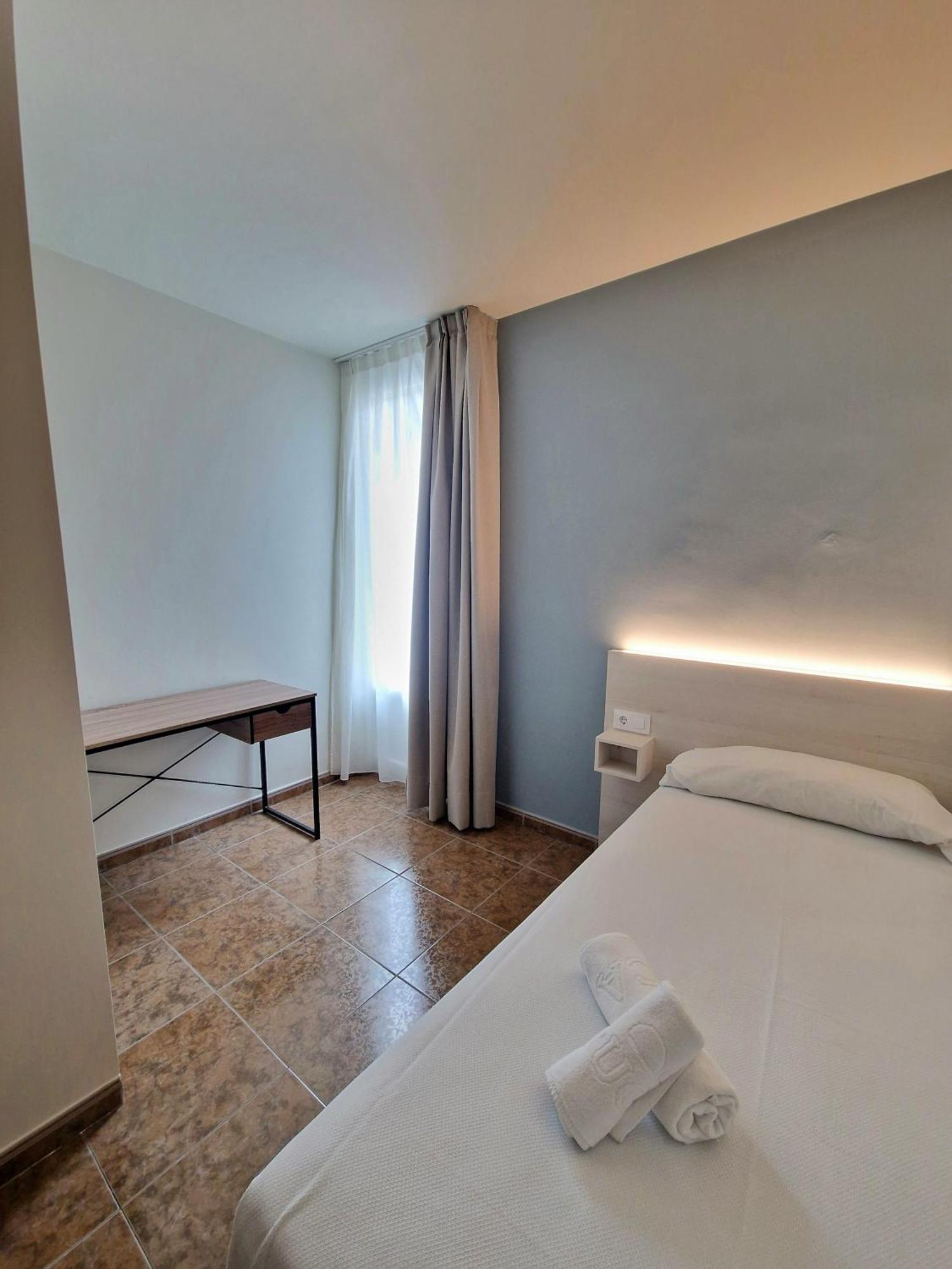 Hostal Rugaca Huesca Kültér fotó