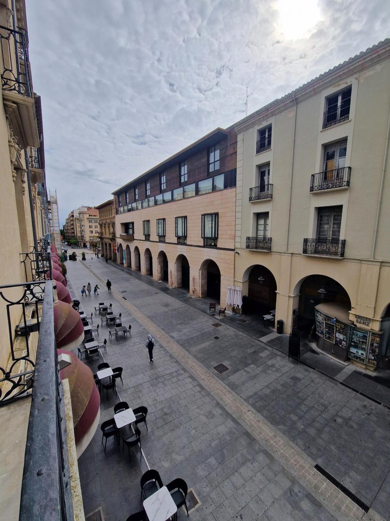Hostal Rugaca Huesca Kültér fotó